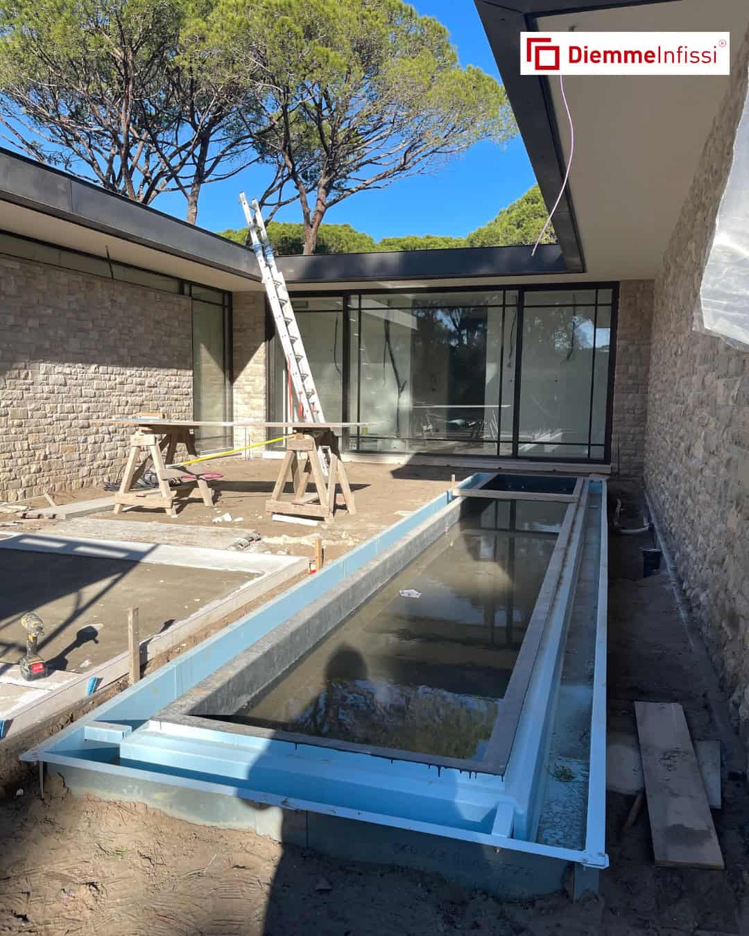 Installazione infissi per villa di lusso