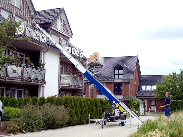 Sollevamento elettrodomestici al piano Lucca