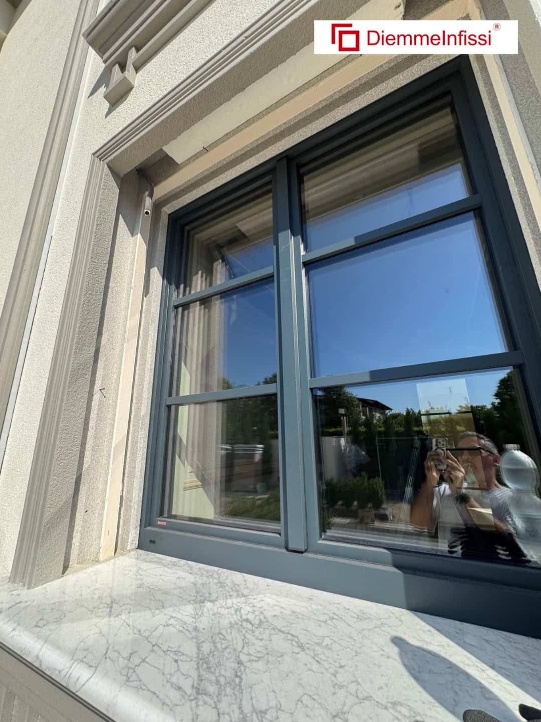 Finestre per villa Forte dei Marmi